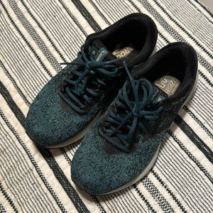 EUC Brooks running shoe